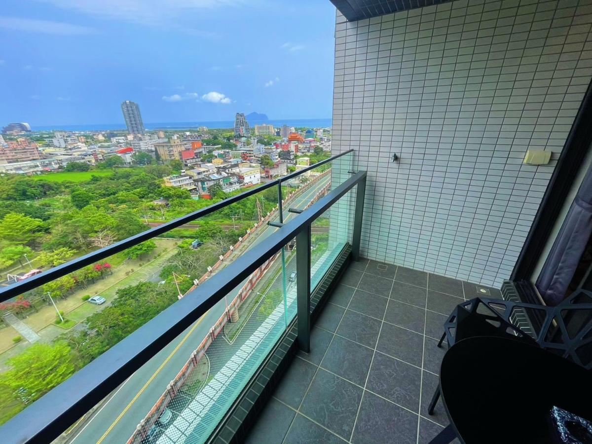 Toucheng Happyhouse頭城黑皮家 附早餐 Apartman Kültér fotó